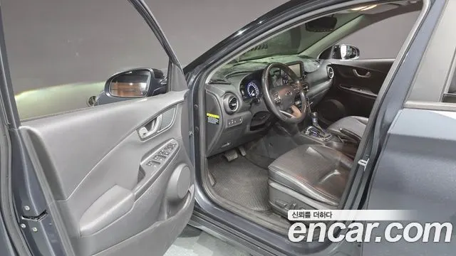 HYUNDAI KONA 2018 — 169 217 км, серый, Корея — под ключ — фото 10