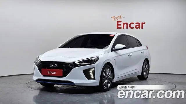 HYUNDAI IONIQ HYBRID 2017