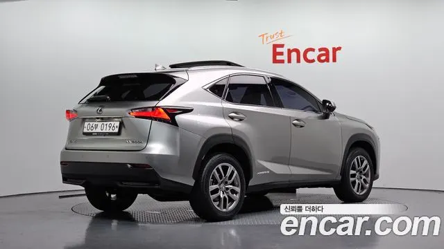 LEXUS NX300H 2017