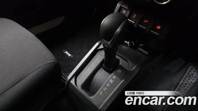 SUZUKI JIMNY 2025 — 3 364 км, белый-перламутр, Корея — под ключ — фото 9