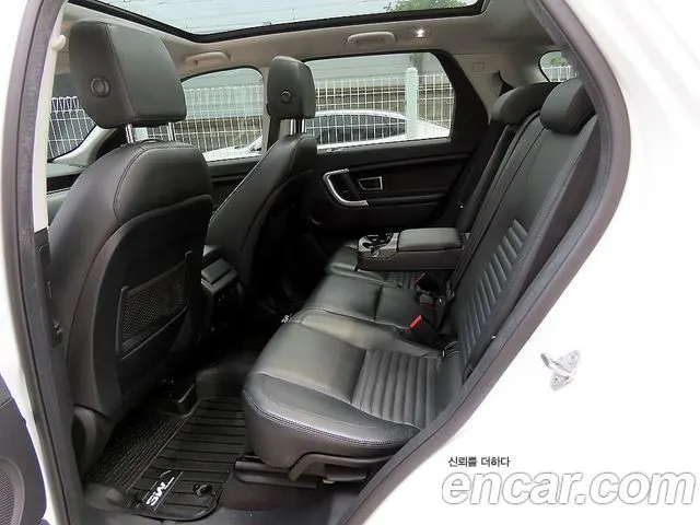 LAND ROVER DISCOVERY SPORT 2017 — 138 731 км, белый, Корея — под ключ — фото 6