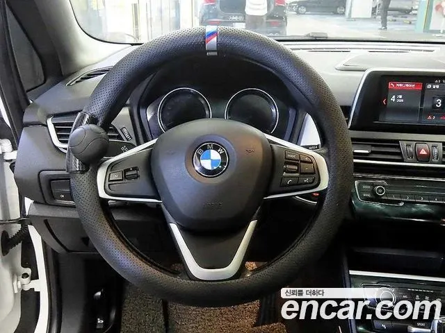 BMW 2 SERIES ACTIVE TOURER 2019 — 52 409 км, белый, Корея — под ключ — фото 8