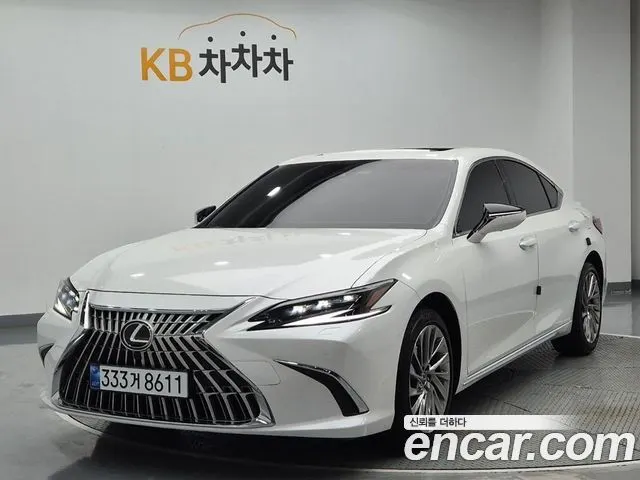 LEXUS ES300H 2026 — 1 623 км, белый, Корея — под ключ — фото 11