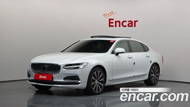VOLVO S90 2023