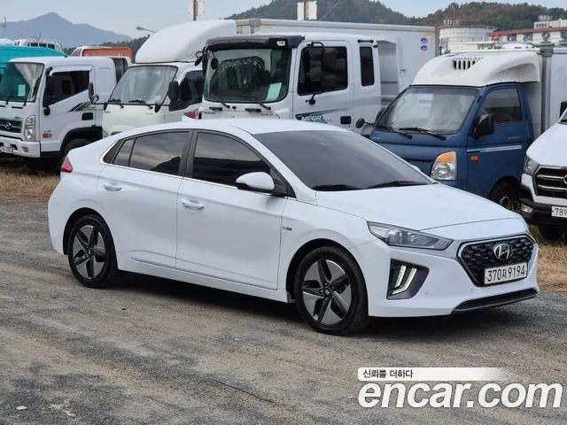 HYUNDAI IONIQ HYBRID 2020
