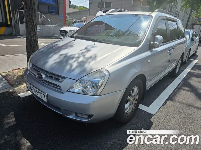 KIA GRAND CARNIVAL 2008