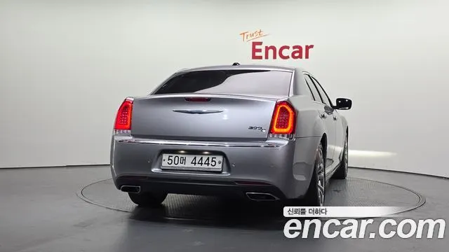 CHRYSLER 300C 2015 — 120 544 км, серебристый, Корея — под ключ — фото 4