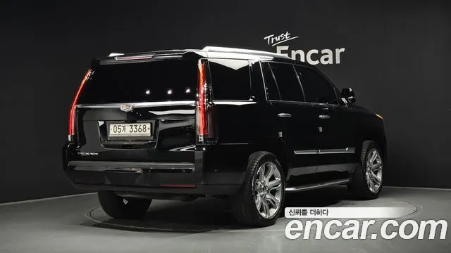 CADILLAC ESCALADE 2018 — 137 929 км, чёрный, Корея — под ключ — фото 2