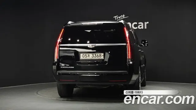 CADILLAC ESCALADE 2018 — 137 929 км, чёрный, Корея — под ключ — фото 4