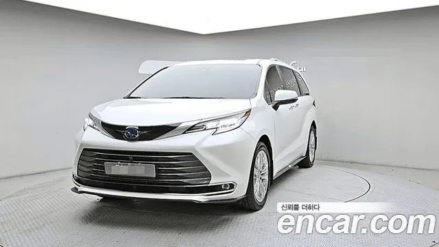 TOYOTA SIENNA 2023