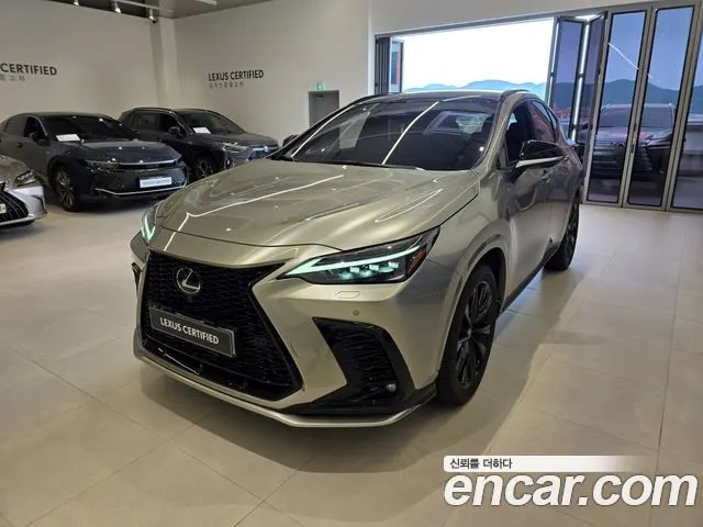 LEXUS NX450H+ 2026