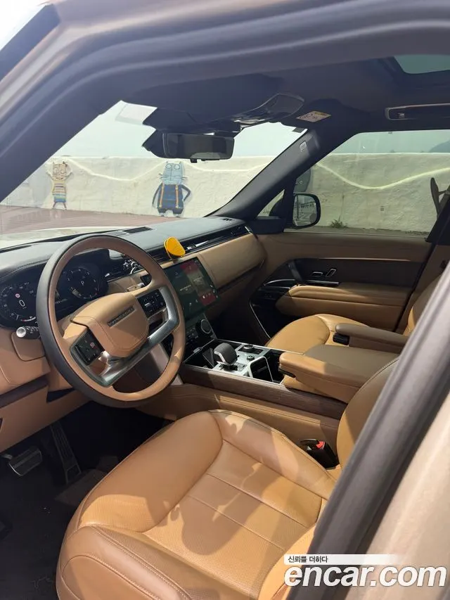 LAND ROVER RANGE ROVER (5 ПОК.) 2023 — 75 000 км, светло-золотистый, Корея — под ключ — фото 7