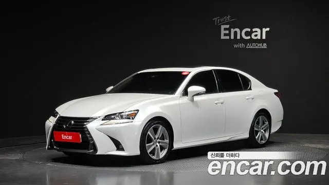 LEXUS GS300 2018 — 124 655 км, белый, Корея — под ключ — фото 1