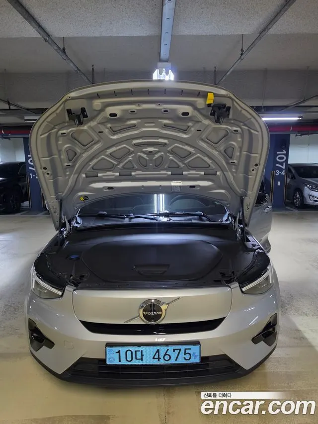 VOLVO XC40 RECHARGE 2024 — 12 700 км, серебристый, Корея — под ключ — фото 6