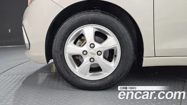 CHEVROLET SPARK 2016 — 118 329 км, белый-перламутр, Корея — под ключ — фото 5