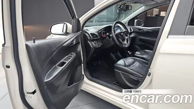 CHEVROLET SPARK 2016 — 118 329 км, белый-перламутр, Корея — под ключ — фото 10