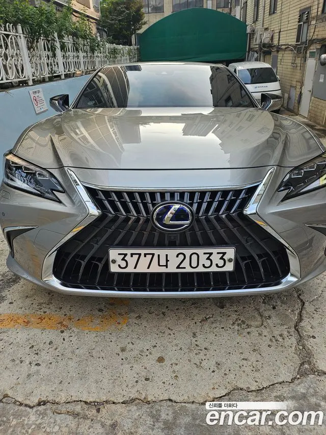 LEXUS ES300H 2022 — 10 800 км, белый-перламутр, Корея — под ключ — фото 3