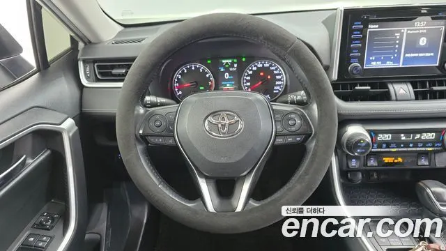 TOYOTA RAV4 2019 — 68 820 км, белый, Корея — под ключ — фото 12