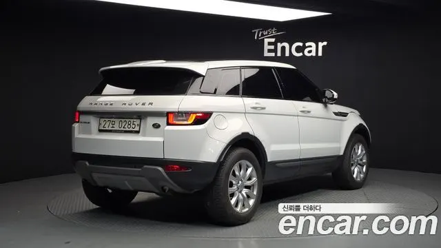 LAND ROVER RANGE ROVER EVOQUE 2016 — 131 037 км, белый, Корея — под ключ — фото 2