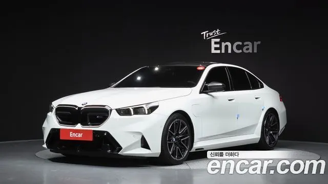 BMW M5 2025