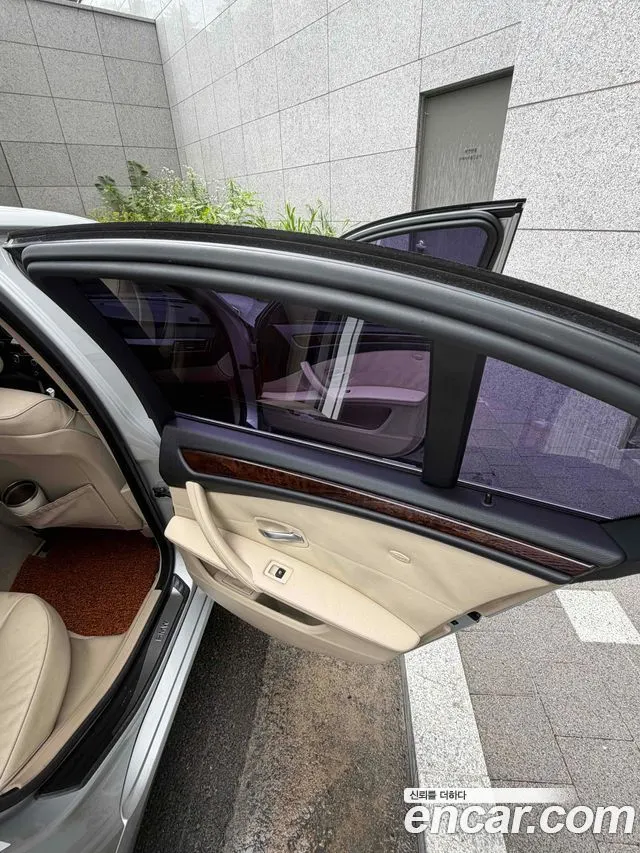 BMW 5 SERIES 2008 — 8 700 км, серебристый, Корея — под ключ — фото 9