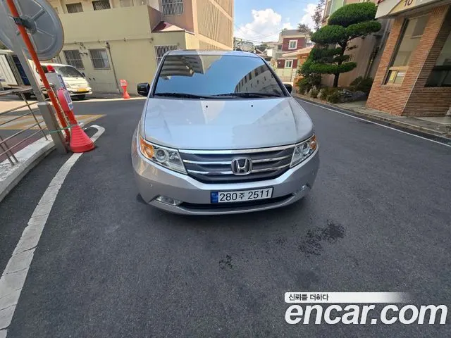 HONDA ODYSSEY 2013 — 220 000 км, серебристо-серый, Корея — под ключ — фото 6