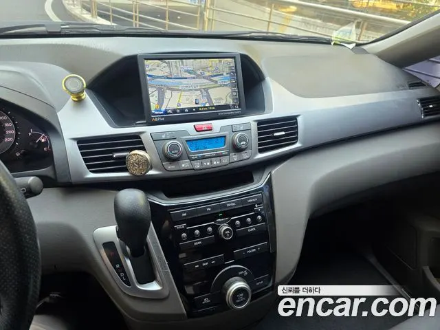 HONDA ODYSSEY 2013 — 220 000 км, серебристо-серый, Корея — под ключ — фото 8