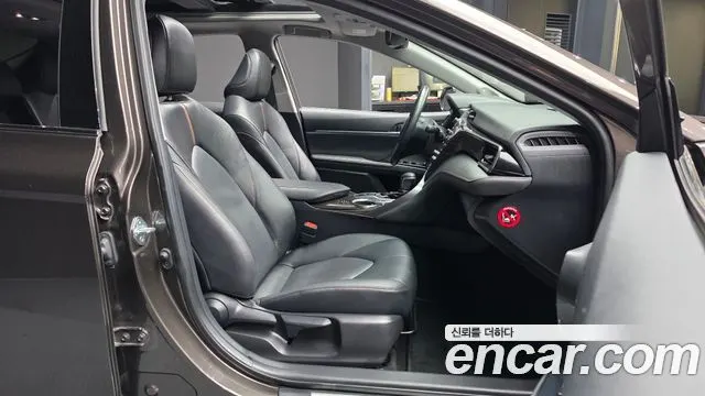 TOYOTA CAMRY 2019 — 76 645 км, коричневый, Корея — под ключ — фото 11