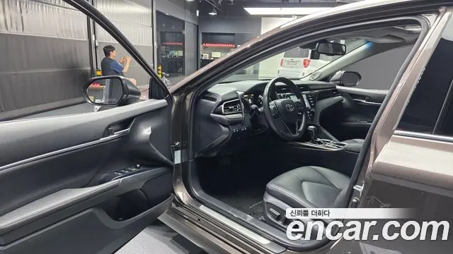 TOYOTA CAMRY 2019 — 76 645 км, коричневый, Корея — под ключ — фото 10
