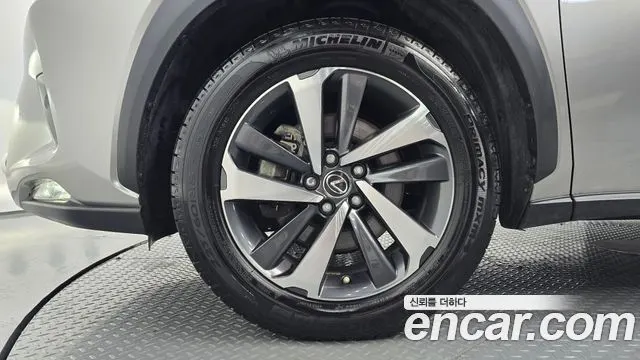 LEXUS NX300H 2019 — 128 692 км, серебристо-серый, Корея — под ключ — фото 5