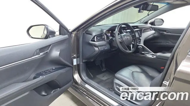 TOYOTA CAMRY 2019 — 86 055 км, коричневый, Корея — под ключ — фото 10