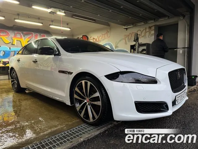 JAGUAR XJ 2019