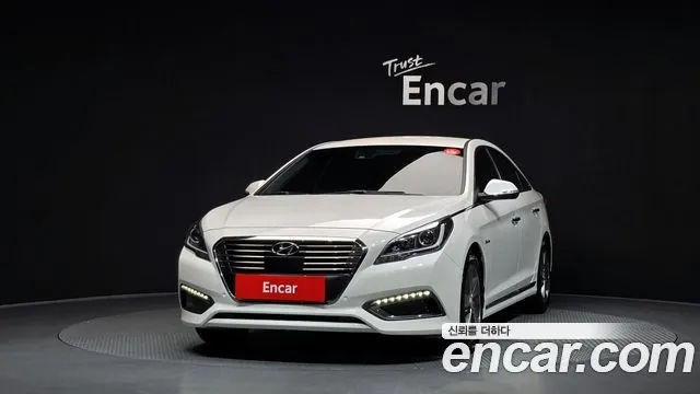 HYUNDAI SONATA HYBRID 2017 — 167 400 км, белый, Корея — под ключ — фото 3