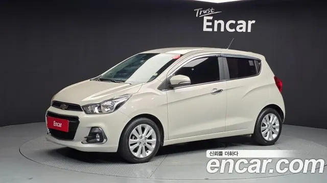 CHEVROLET SPARK 2016 — 91 566 км, белый-перламутр, Корея — под ключ — фото 1