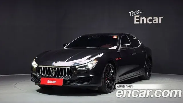 MASERATI GHIBLI 2018