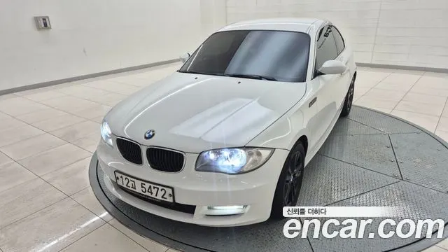 BMW 1 SERIES 2009 — 243 720 км, белый, Корея — под ключ — фото 6