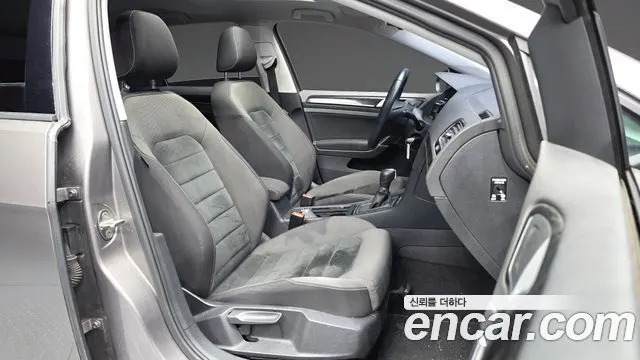 VOLKSWAGEN GOLF 2015 — 148 883 км, серебристо-серый, Корея — под ключ — фото 11