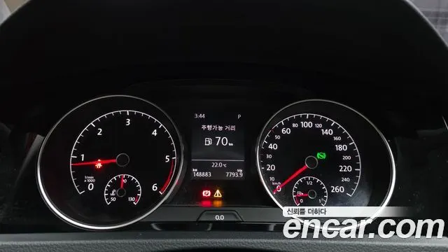 VOLKSWAGEN GOLF 2015 — 148 883 км, серебристо-серый, Корея — под ключ — фото 8
