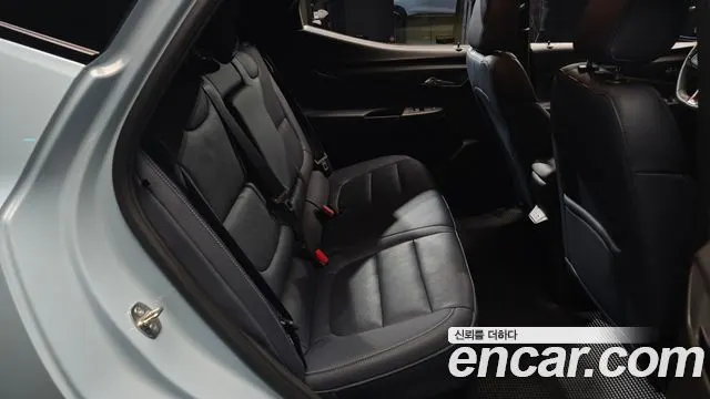 CHEVROLET BOLT 2023 — 35 740 км, светло-серебристый, Корея — под ключ — фото 11