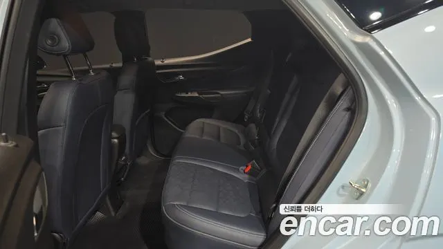 CHEVROLET BOLT 2023 — 35 740 км, светло-серебристый, Корея — под ключ — фото 12