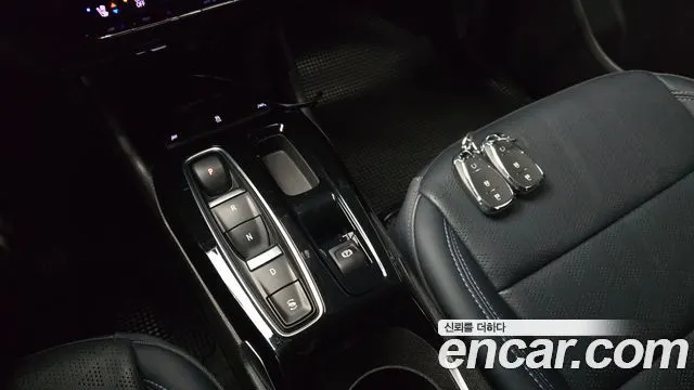 CHEVROLET BOLT 2023 — 35 740 км, светло-серебристый, Корея — под ключ — фото 9