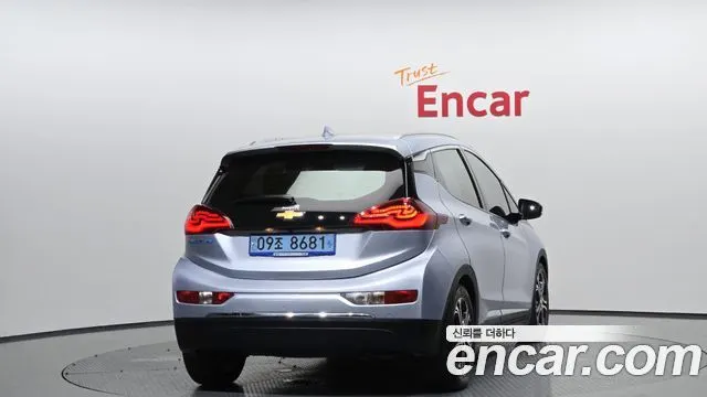 CHEVROLET BOLT 2018 — 82 695 км, светло-серебристый, Корея — под ключ — фото 4