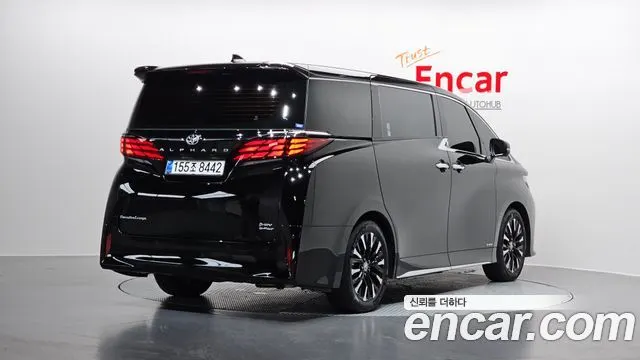 TOYOTA ALPHARD 2025 — 5 982 км, чёрный, Корея — под ключ — фото 2