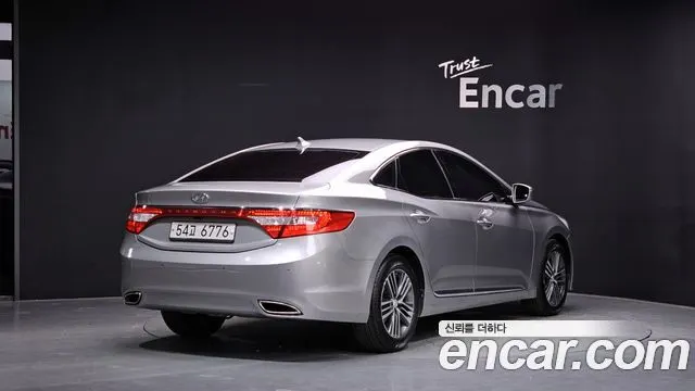 HYUNDAI GRANDEUR 2014 — 140 591 км, серебристо-серый, Корея — под ключ — фото 2