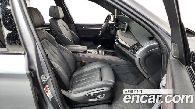 BMW X5 2017 — 60 716 км, серебристо-серый, Корея — под ключ — фото 11