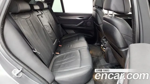 BMW X5 2017 — 60 716 км, серебристо-серый, Корея — под ключ — фото 12