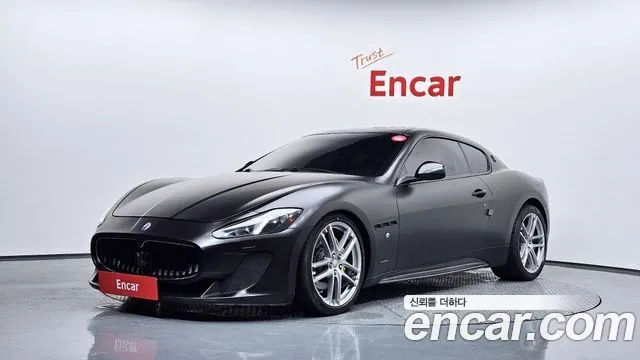 MASERATI GRANTURISMO 2016