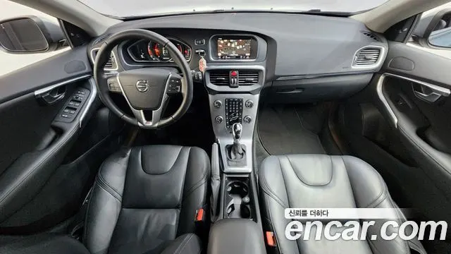 VOLVO V40 2017 — 49 747 км, серебристо-серый, Корея — под ключ — фото 7