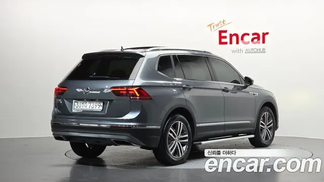 VOLKSWAGEN TIGUAN ALLSPACE — из Кореи под ключ