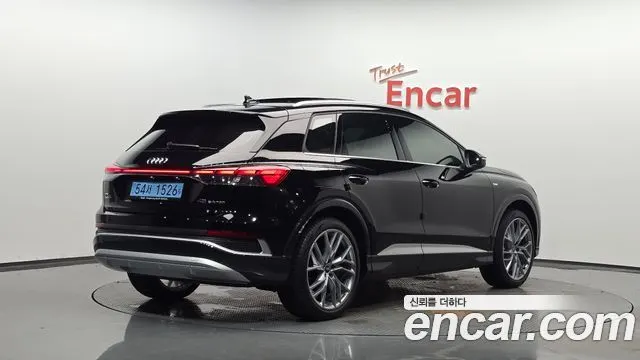 AUDI Q4 E-TRON 2026